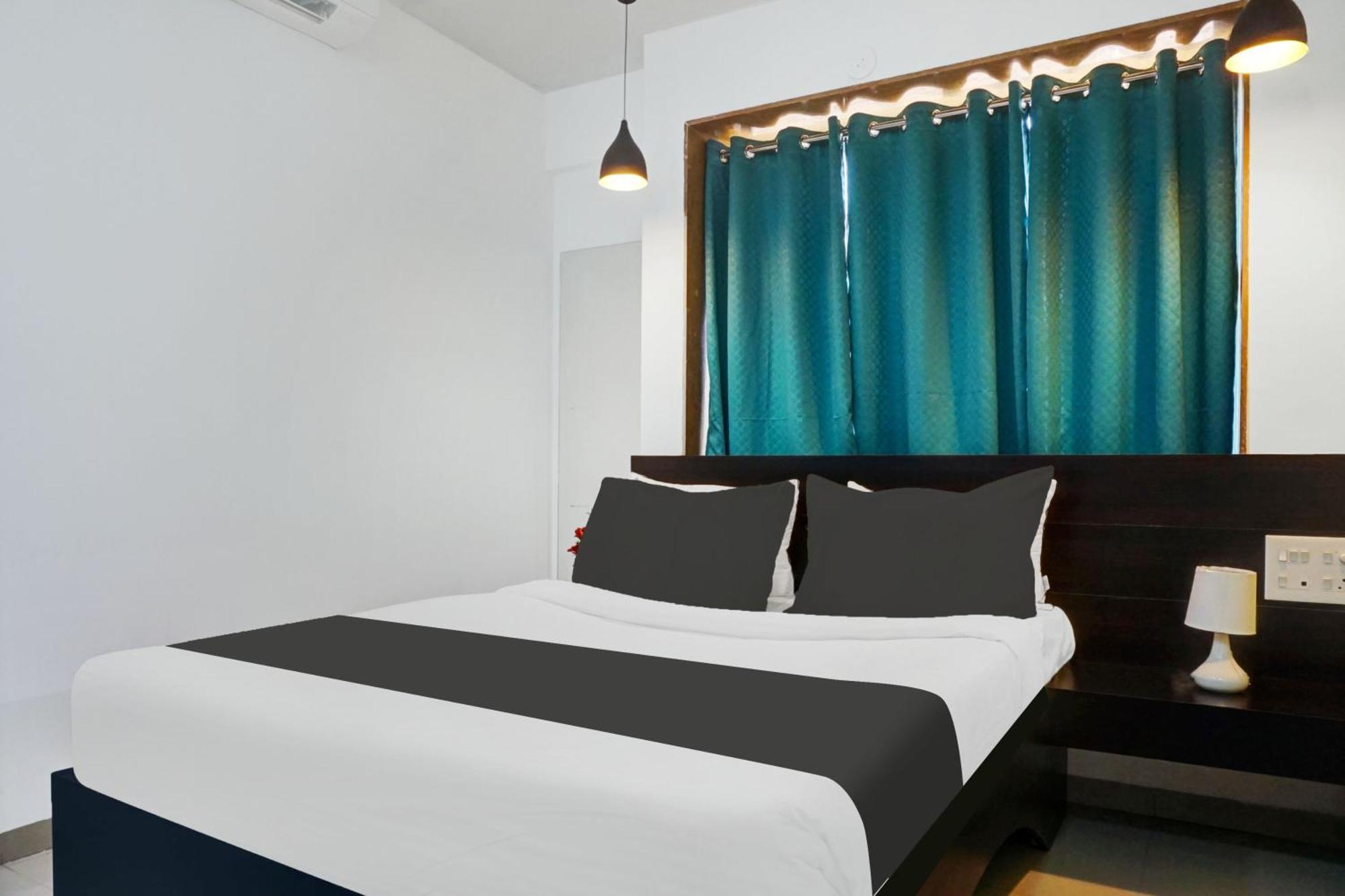 Super Aarambh Exotica Hotel Méribel Village Buitenkant foto